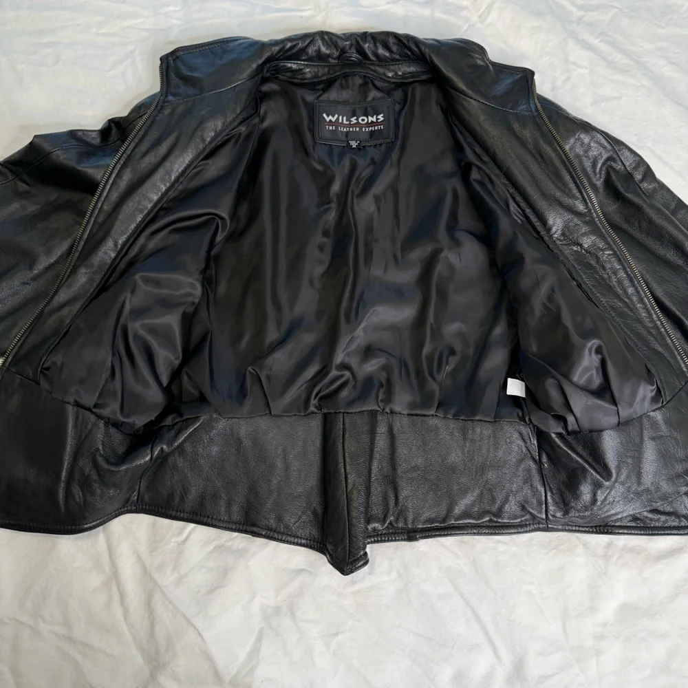 Vintage 90s Fitted Wilson’s Black Leather Jacket Y2K Minimalist Tailored Med